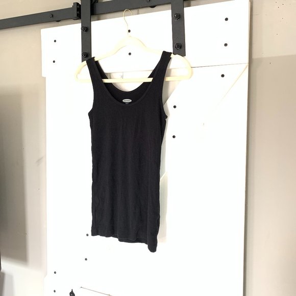 Womens Old Navy Black Ribbed Stretchy Tank Top Medium Slim Fit - Picture 2 of 8